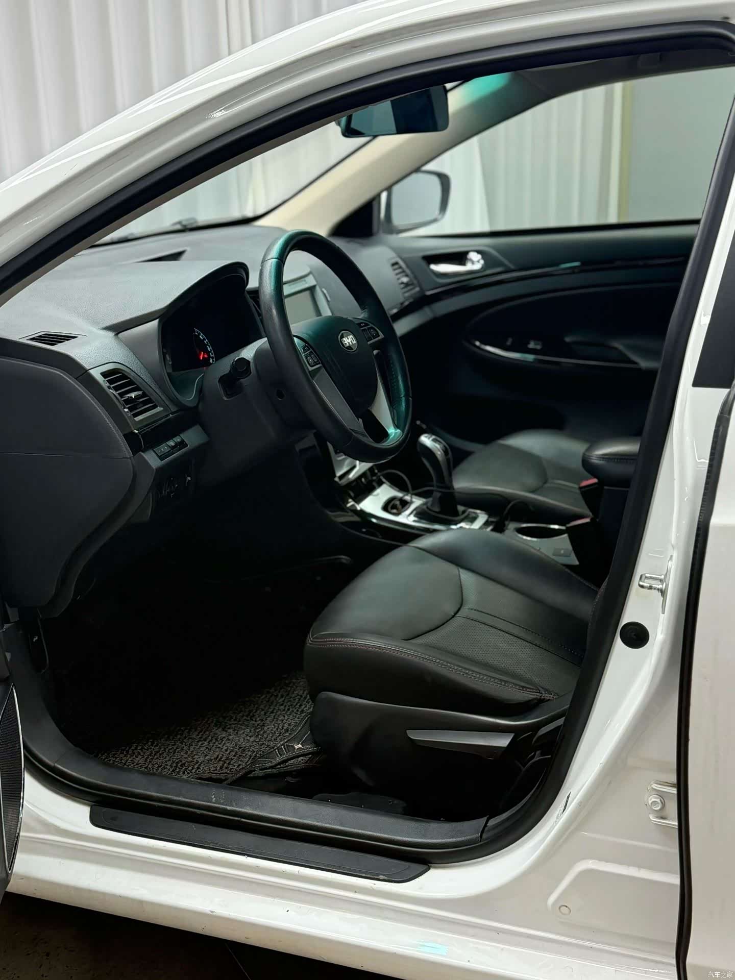 BYD E5, 2016 4