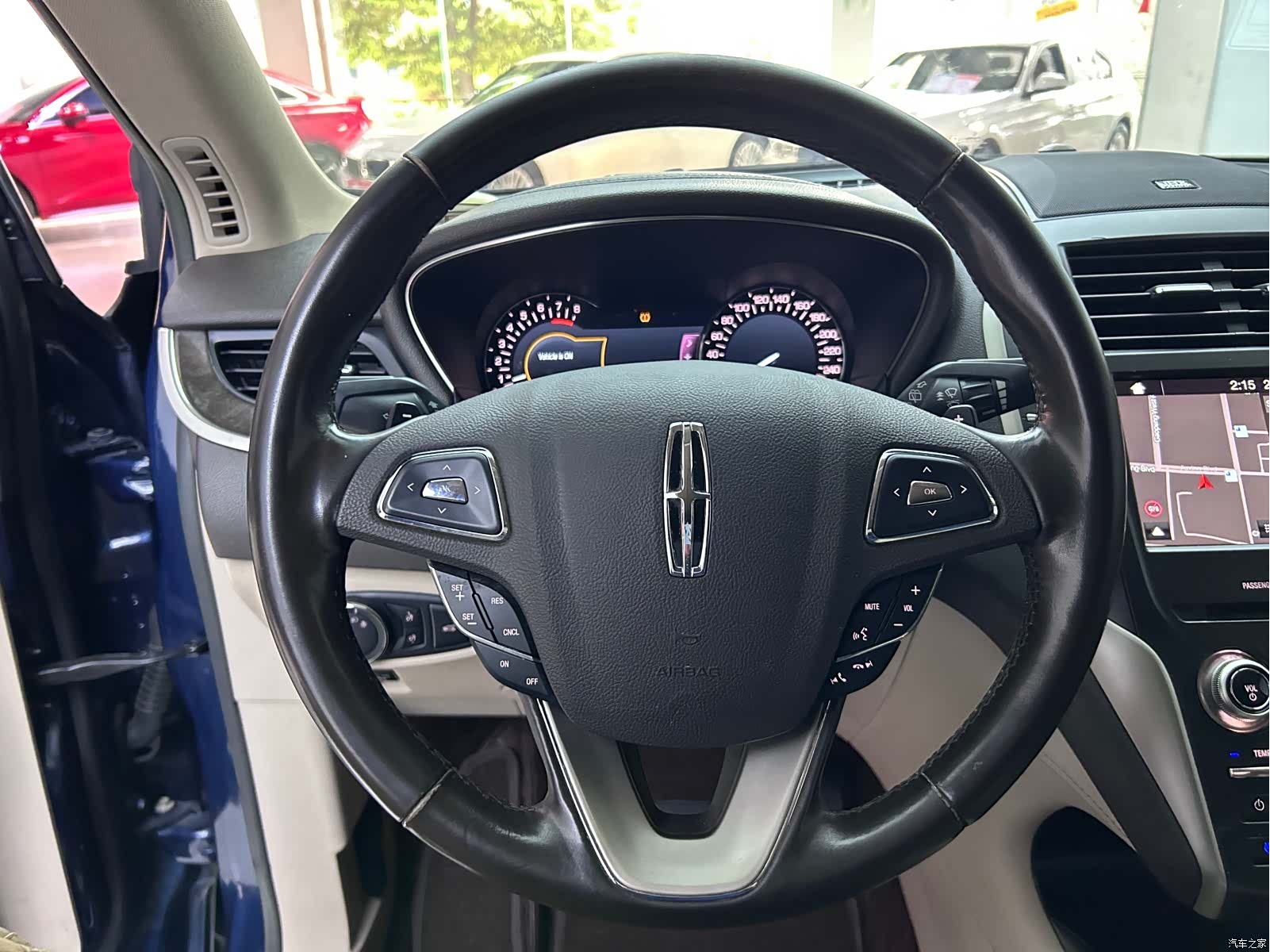 Lincoln MKC, 2017 16