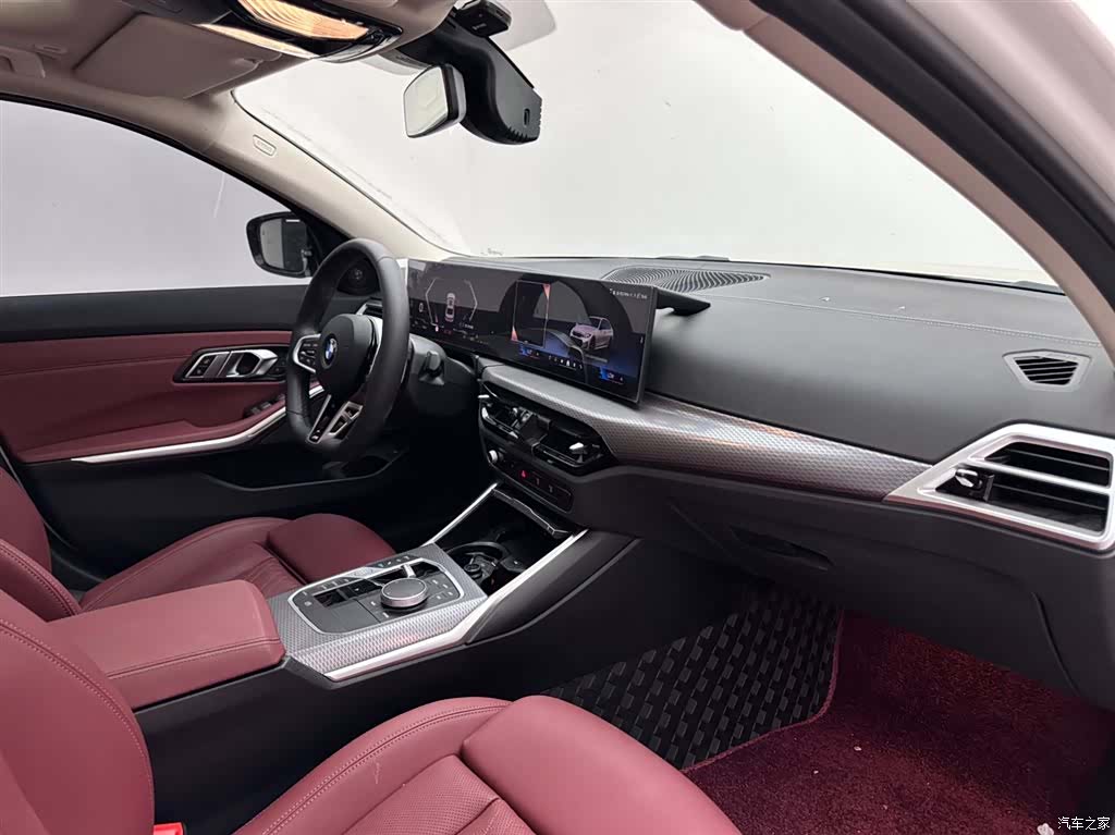 BMW 3 Series, 2025 11