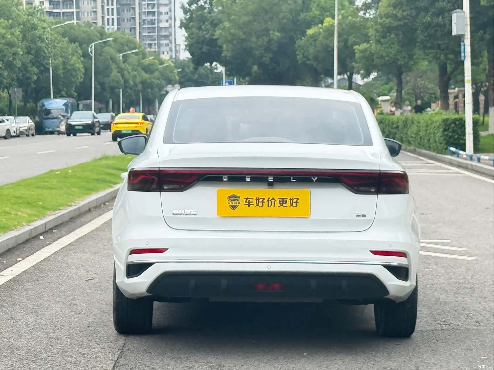 Geely Emgrand, 2024 14