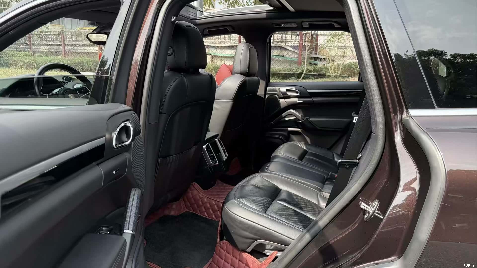 Porsche Cayenne, 2015 7