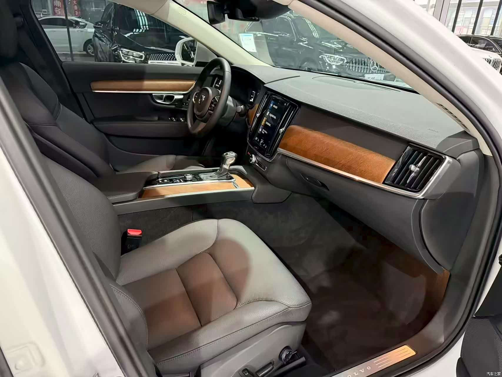 Volvo S90, 2019 7