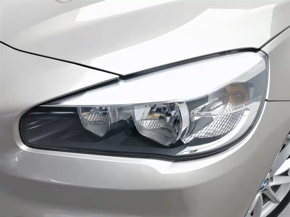 BMW 2 series station wagon