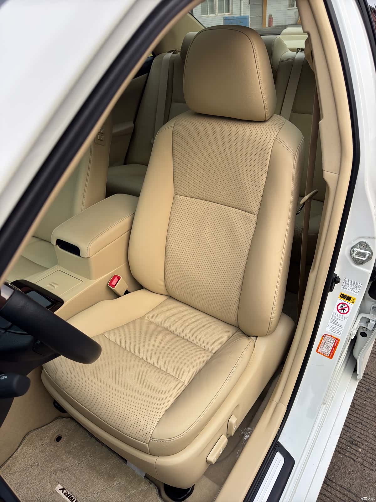 Toyota Camry, 2017 28