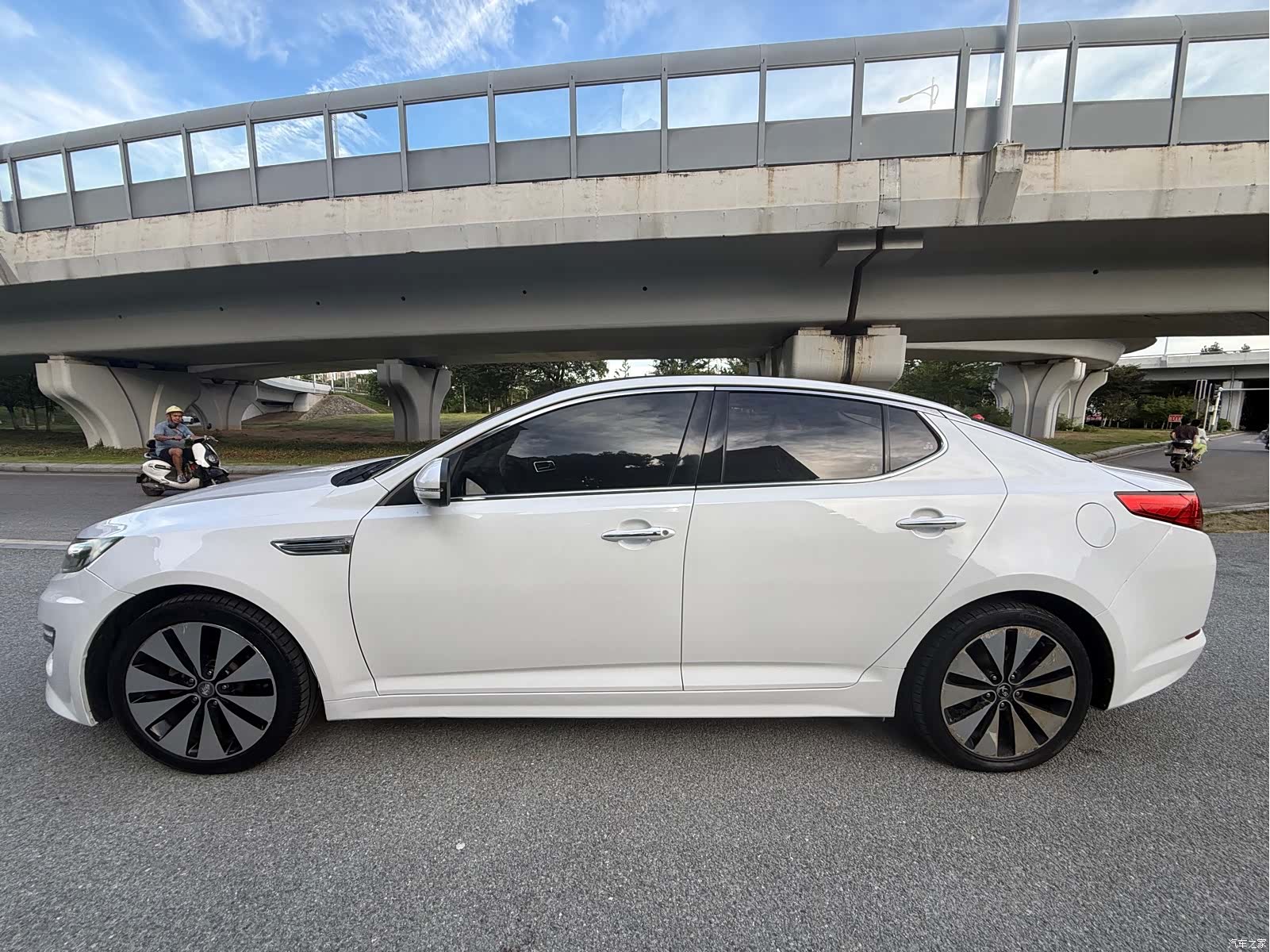 Kia K5, 2013 6
