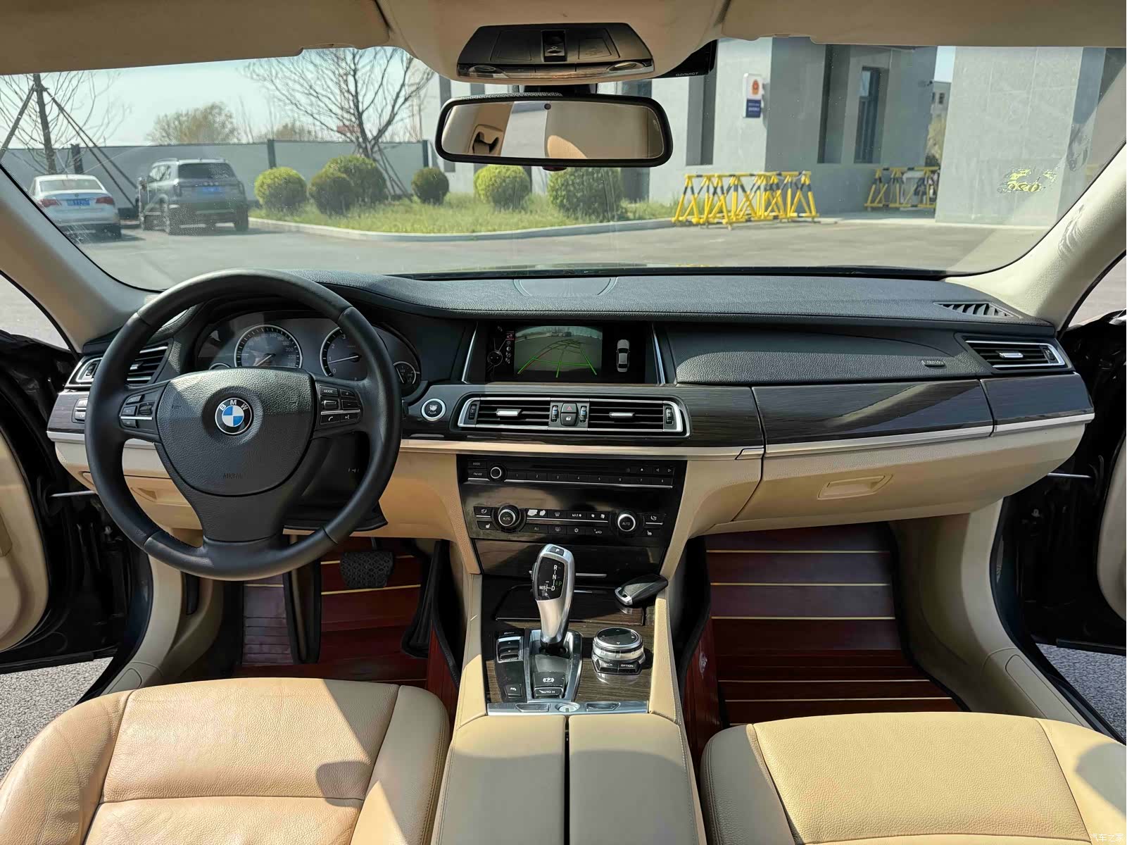 BMW 7 Series, 2011 все фото