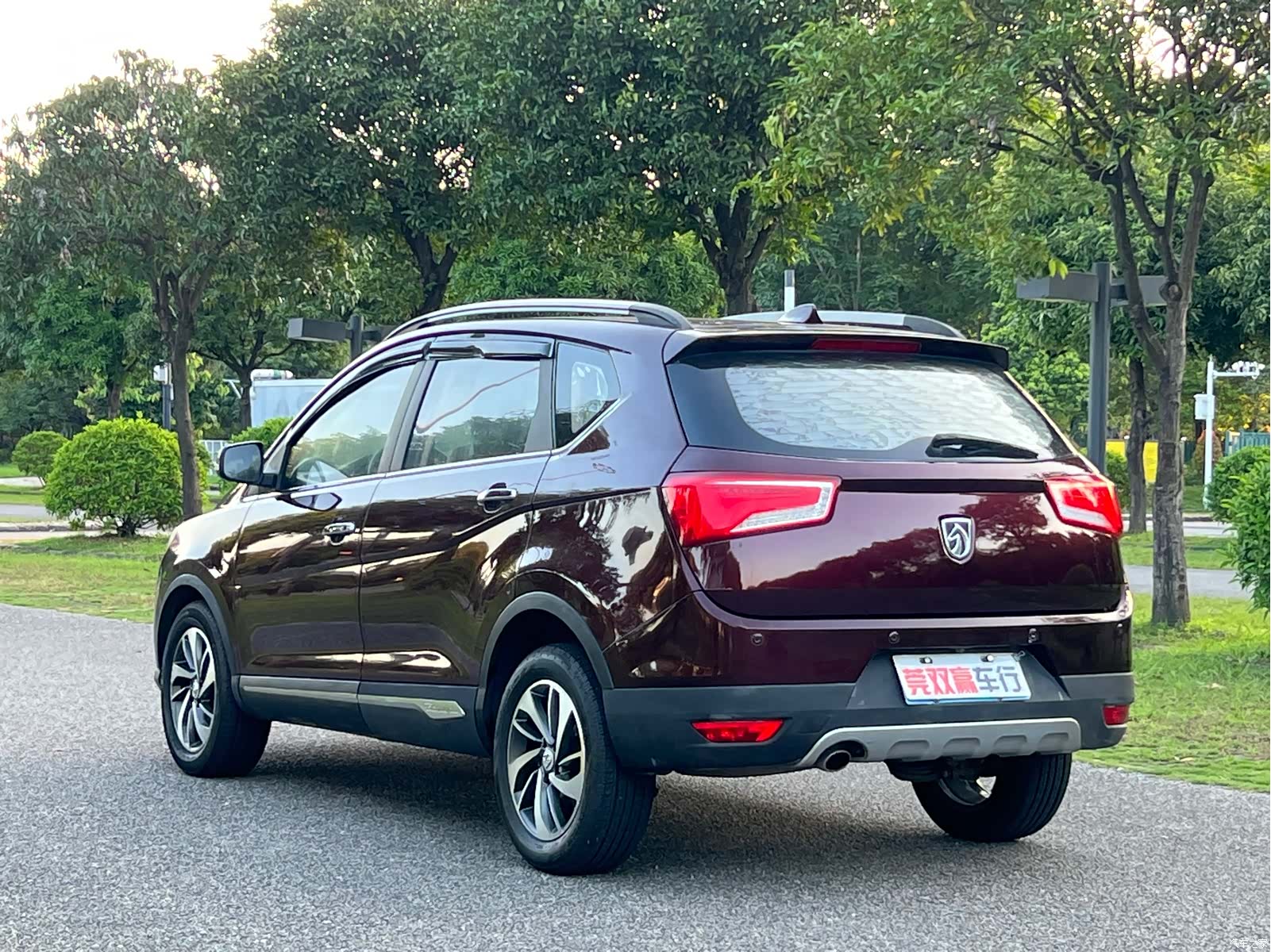 Wuling 560, 2016 7