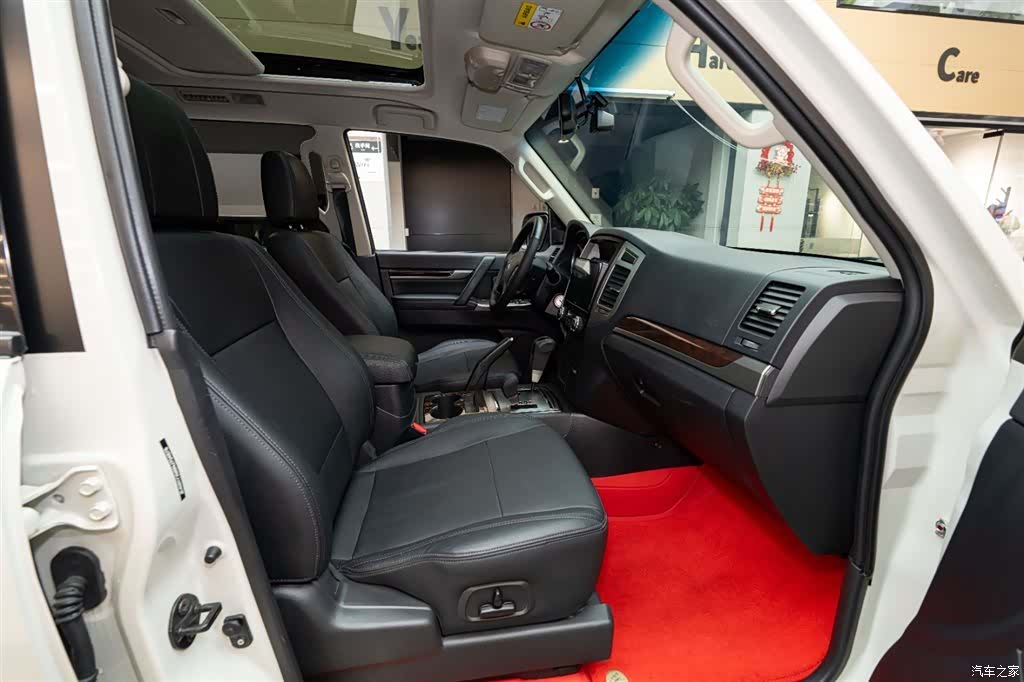 Mitsubishi Pajero, 2026 9