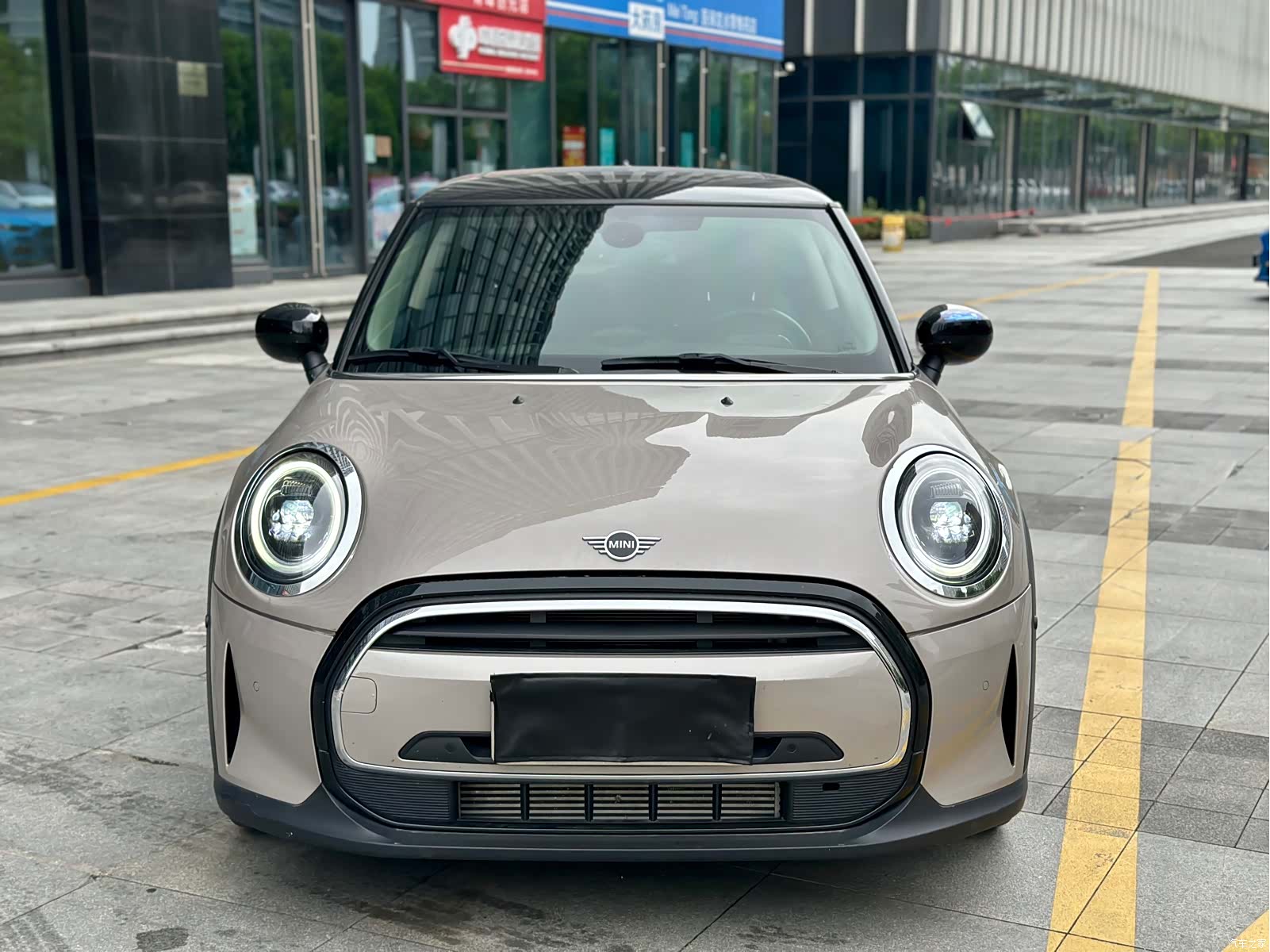 Mini Cooper, 2023 3