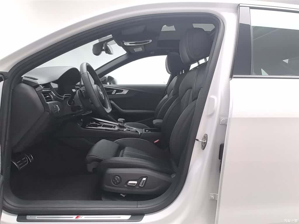 Audi A4L, 2024 10