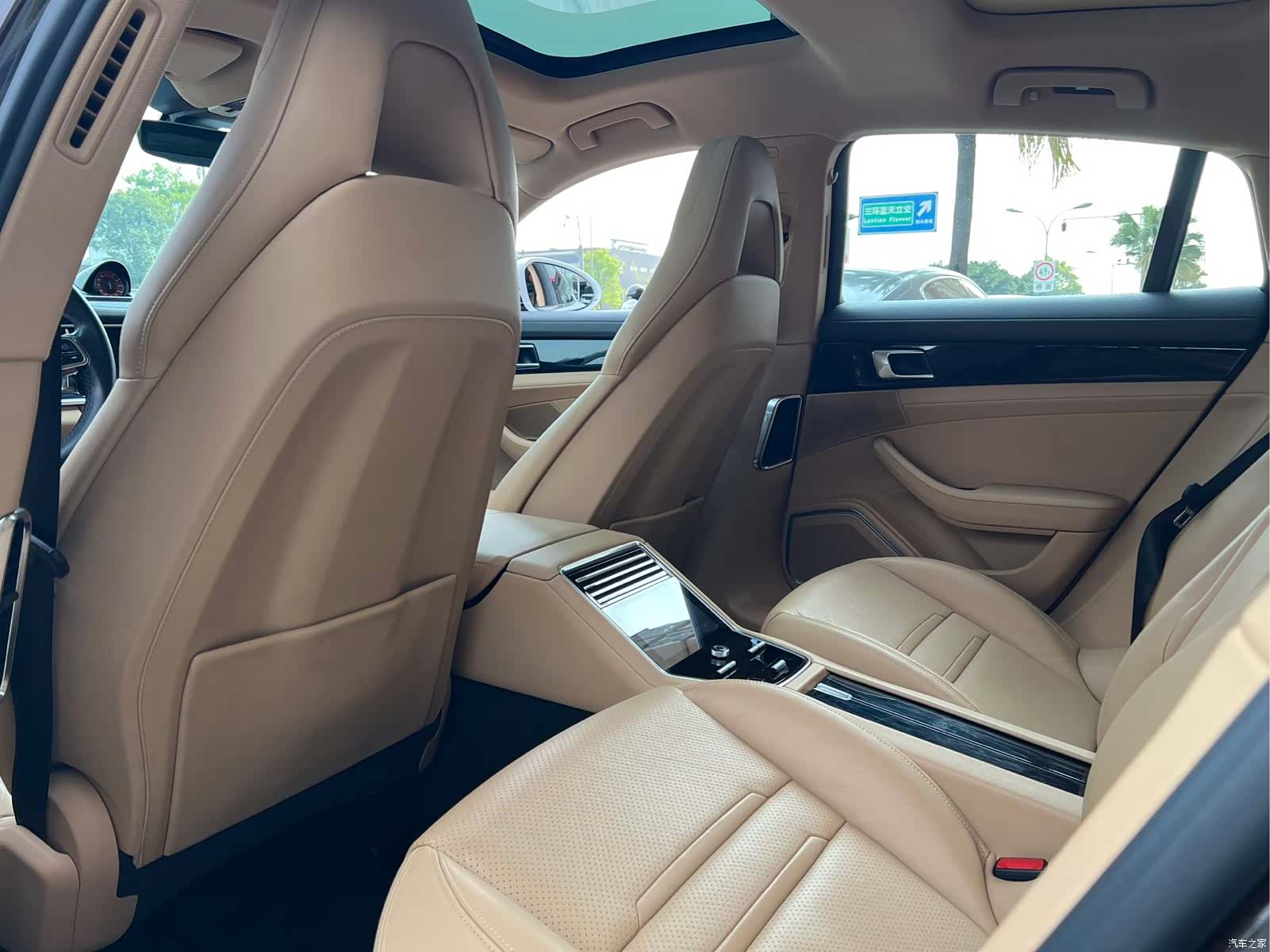 Porsche Panamera, 2018 12