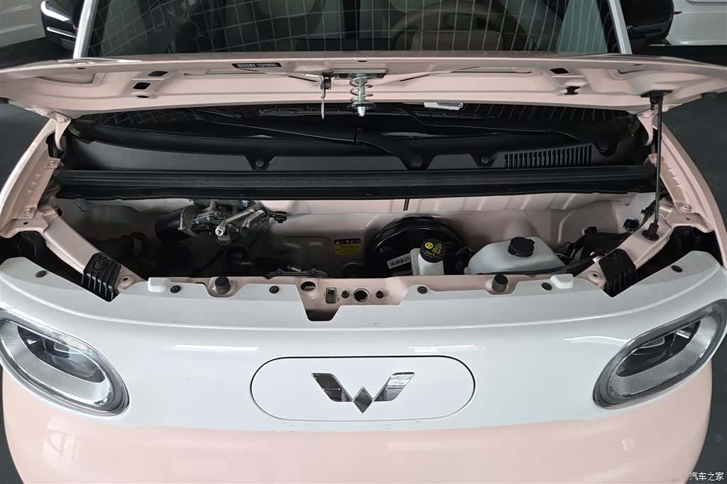 Wuling MINIEV, 2024 10