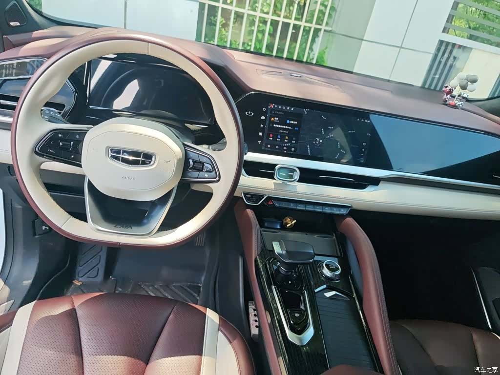 Geely Xingyue L, 2022 13