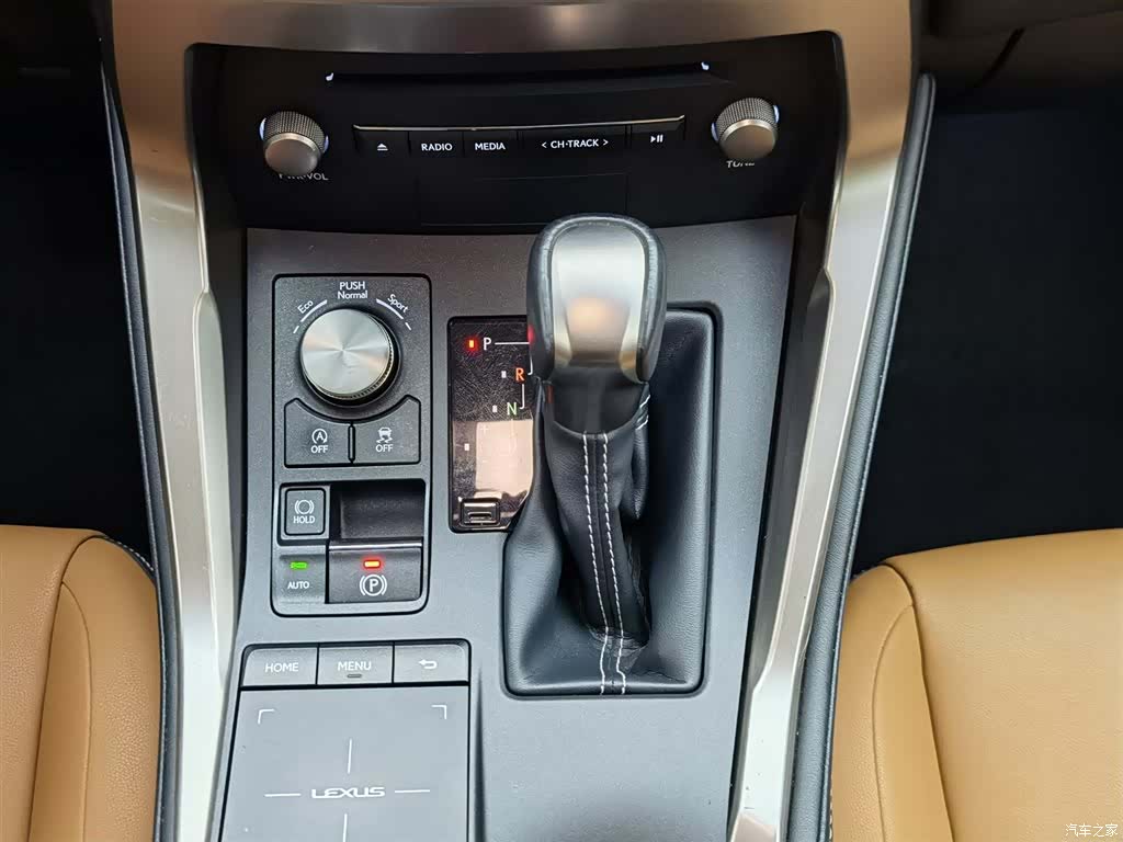 Lexus NX, 2018 13