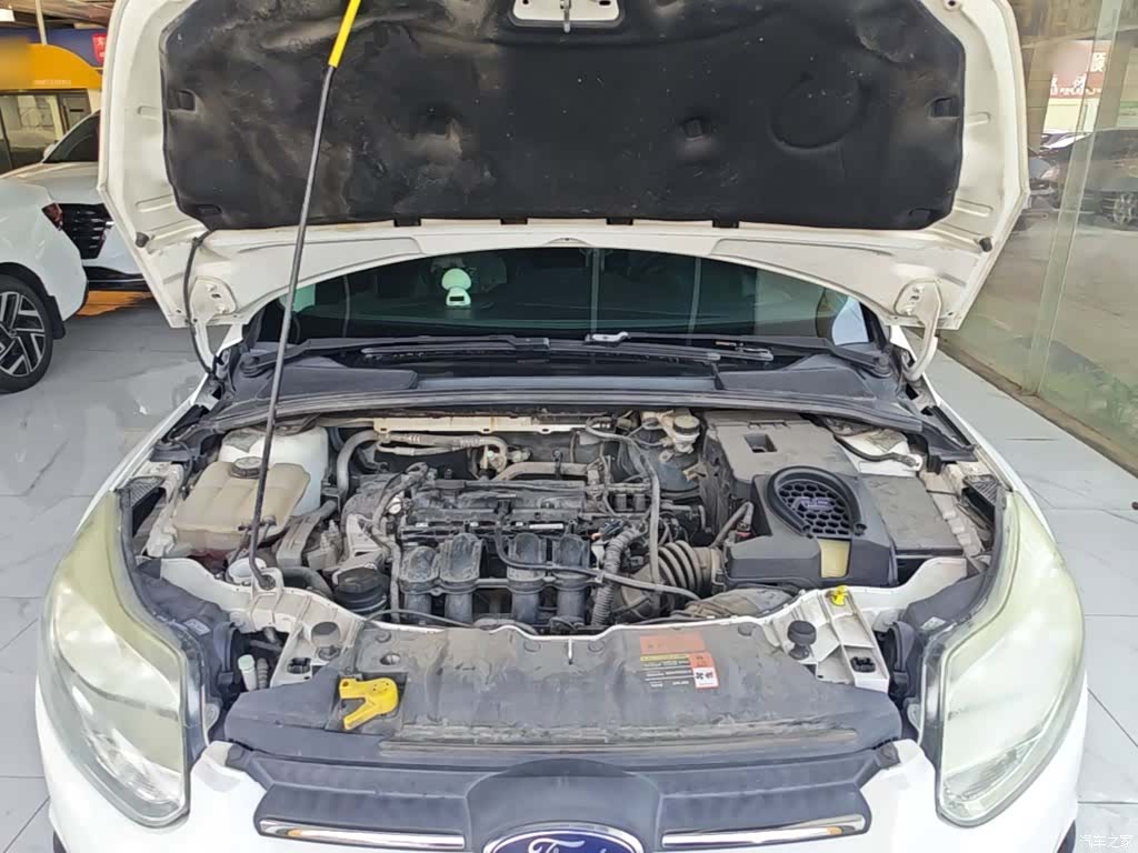 Ford Focus, 2014 20
