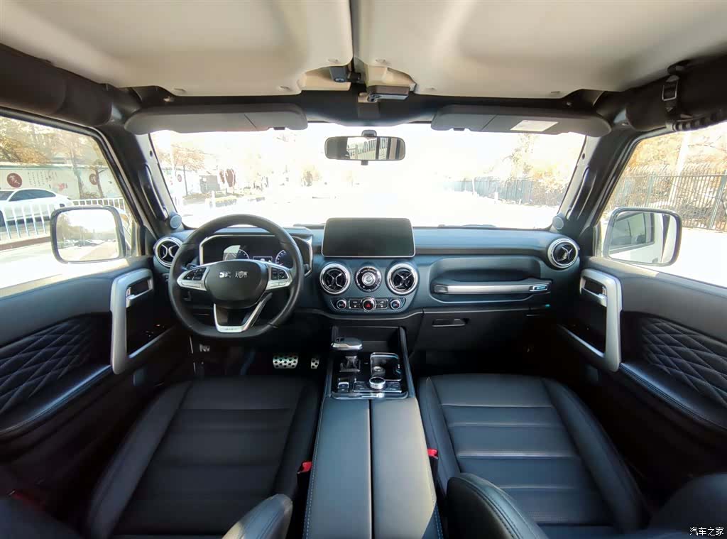 BAIC BJ40, 2025 9