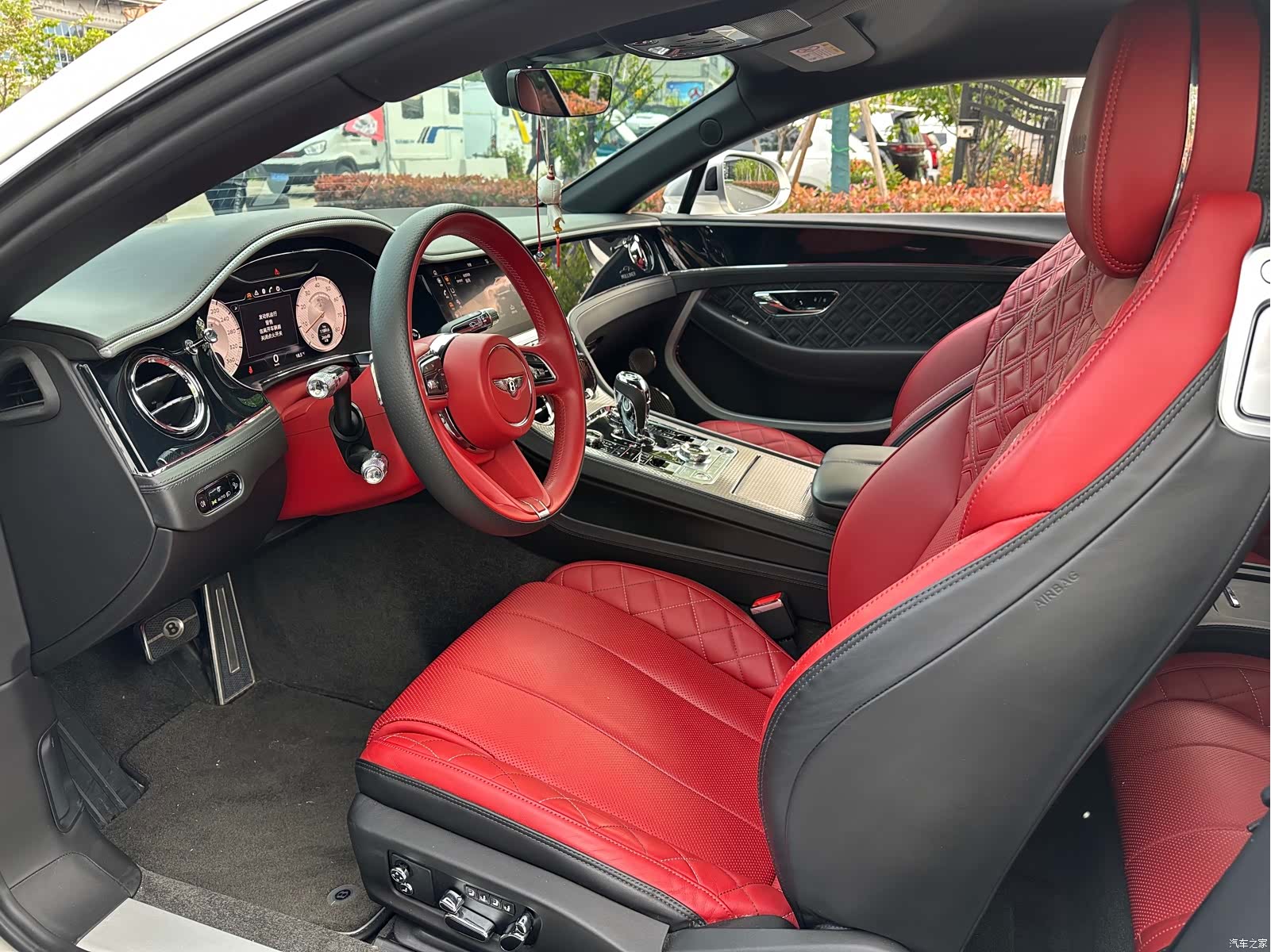Bentley Continental GT, 2022 11