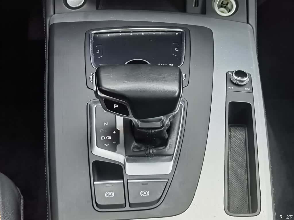 Audi Q5L, 2018 13