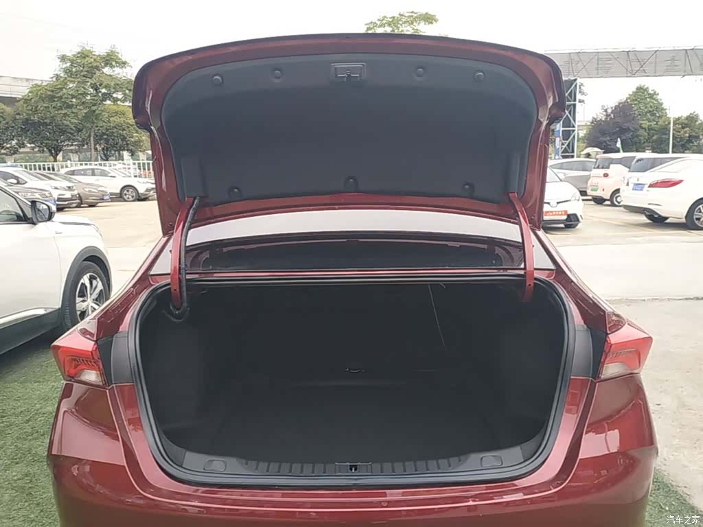 Buick Verano, 2022 19