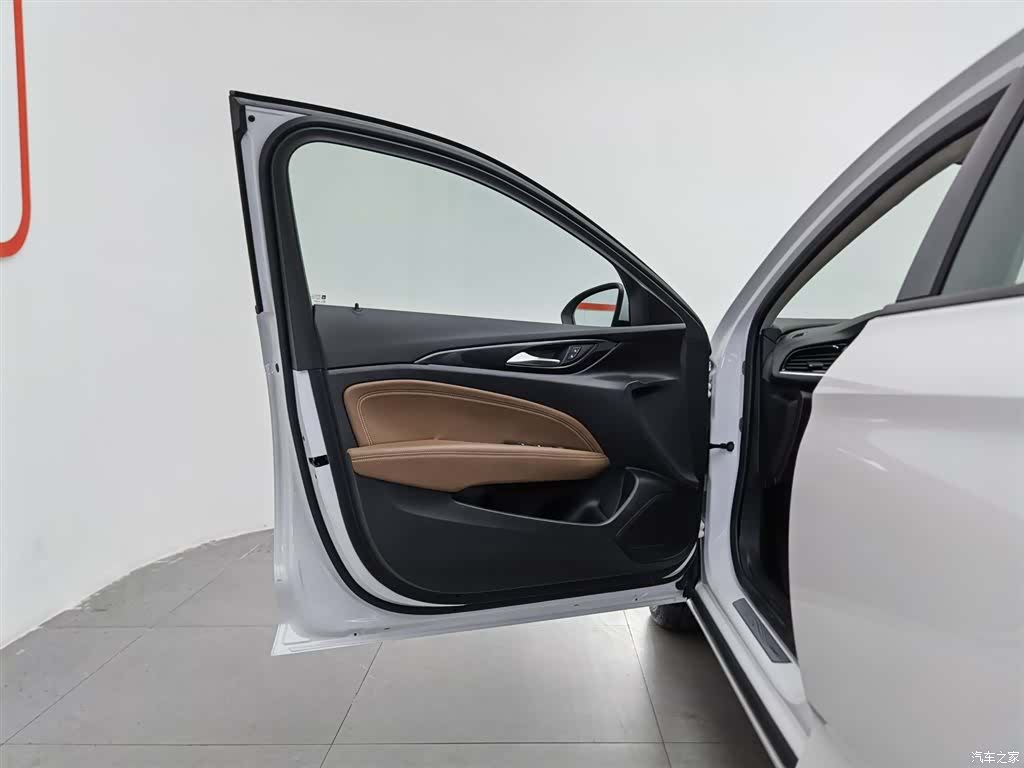 Buick Regal, 2025 8