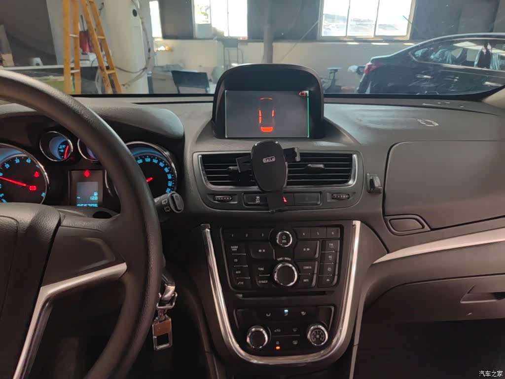 Buick Encore, 2015 13