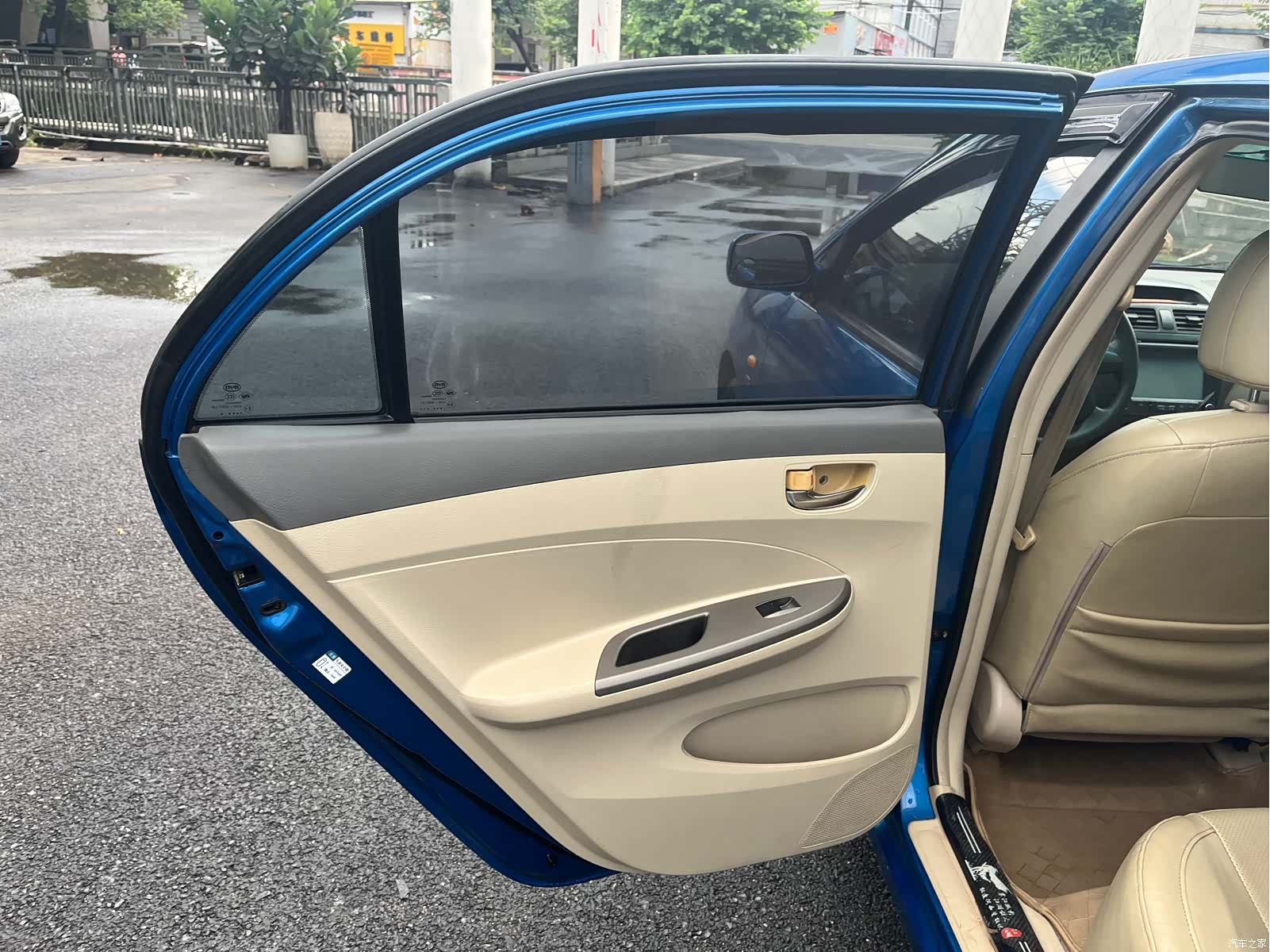 BYD L3, 2014 12