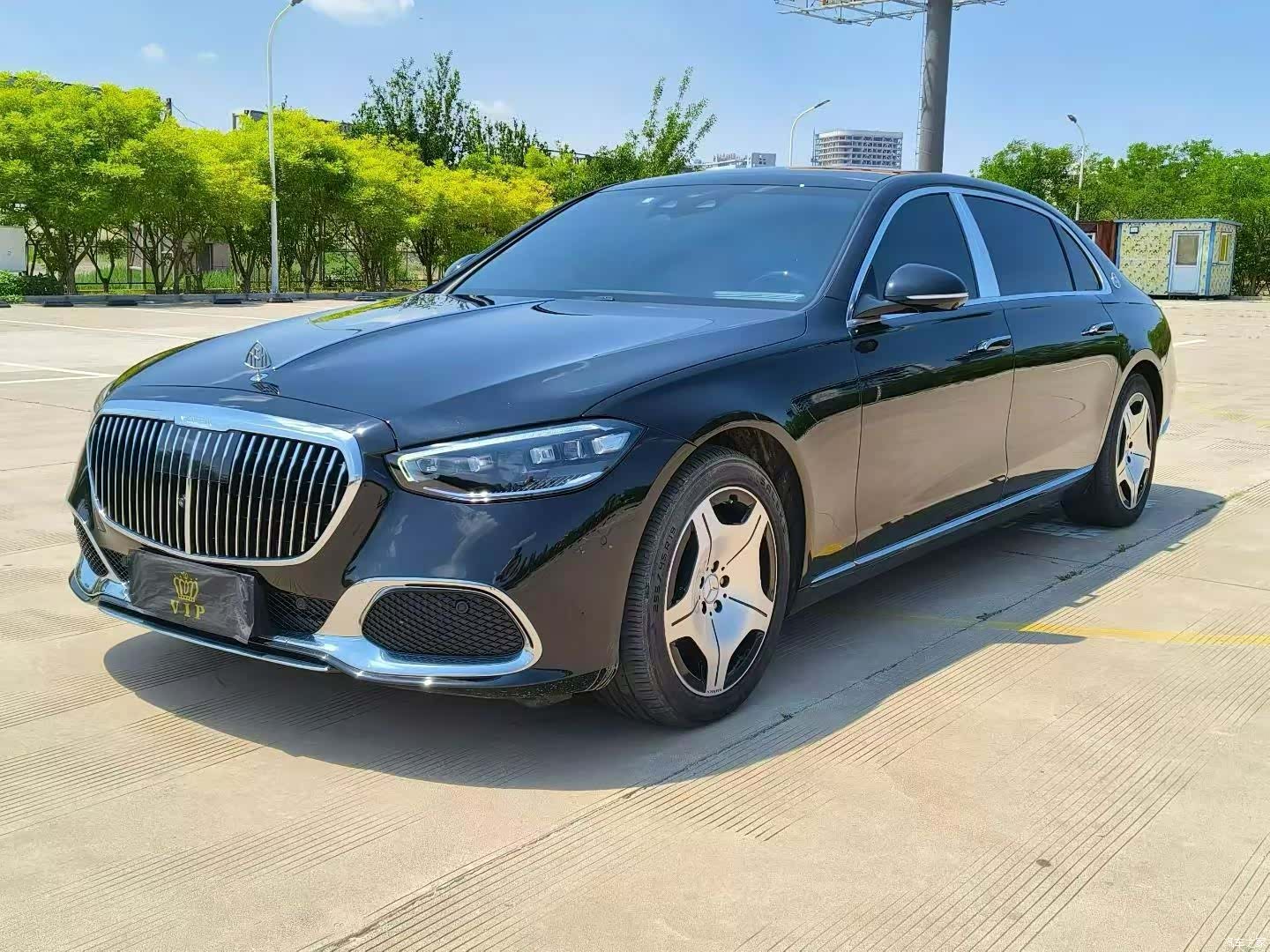 Maybach S-Class, 2023 1