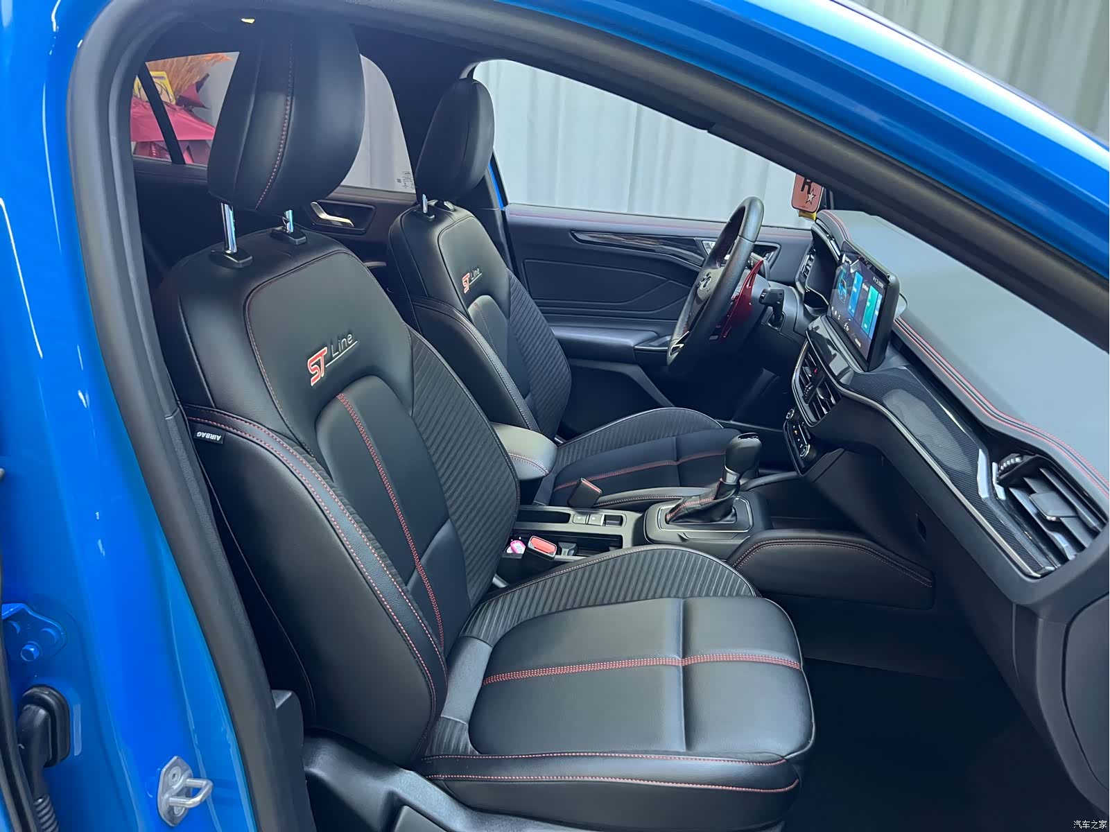 Ford Focus, 2022 15