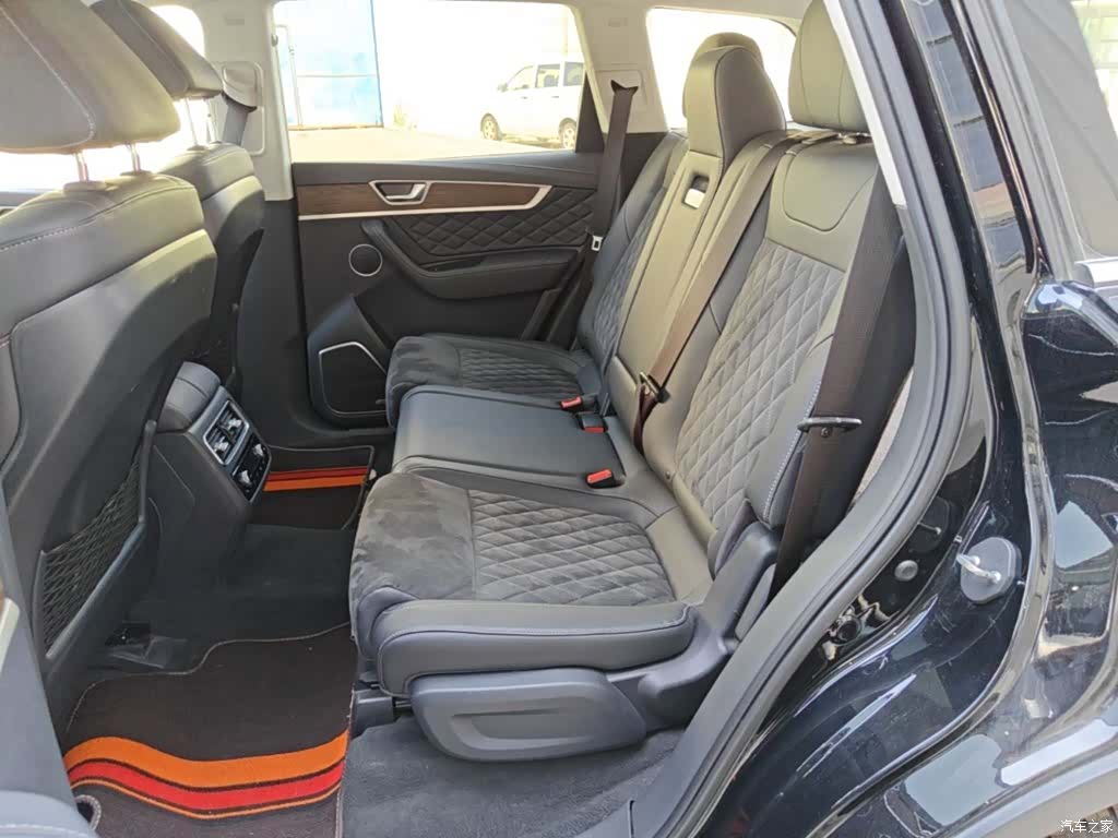 Hongqi HS7, 2023 17