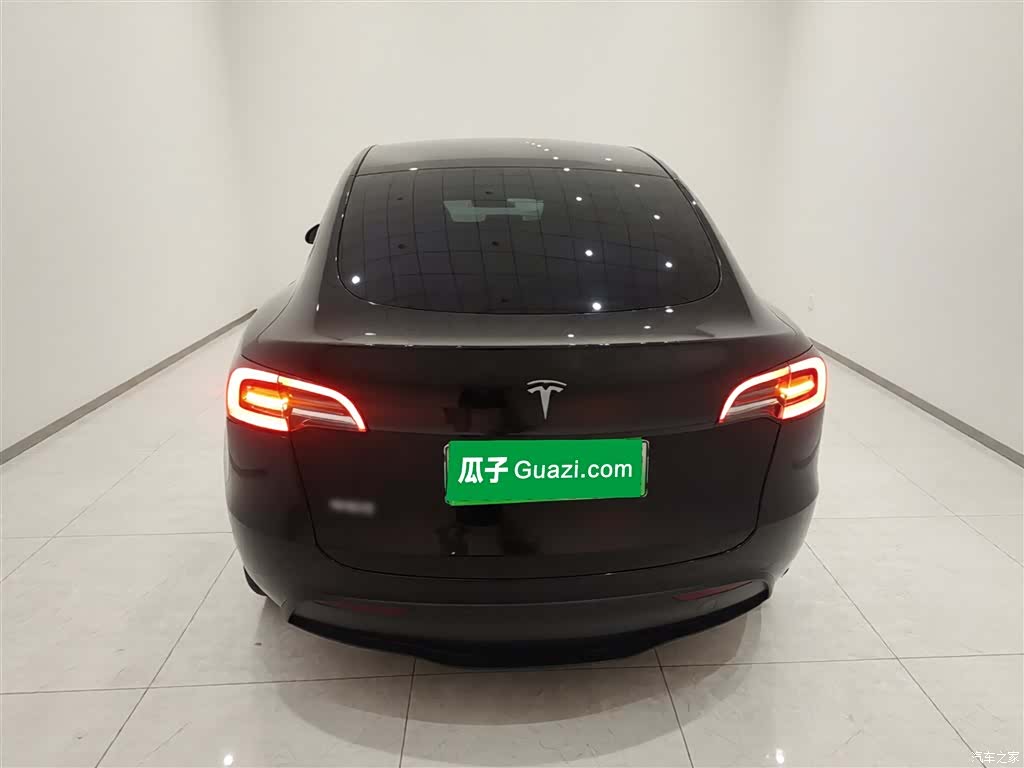 Tesla Model Y, 2023 6