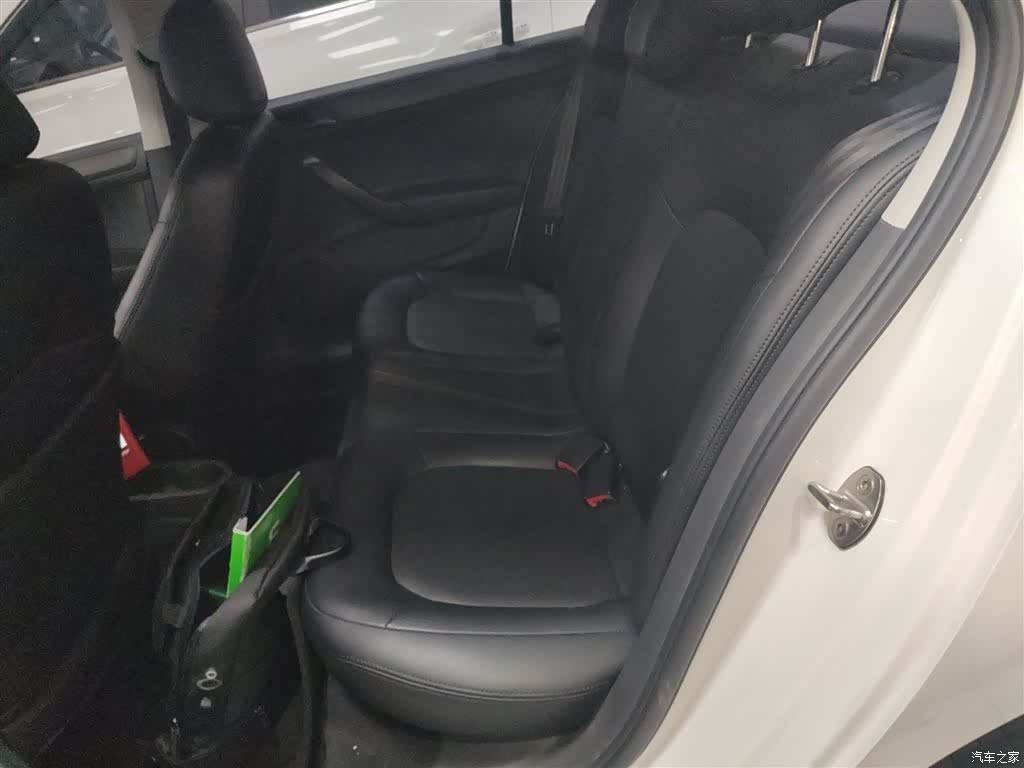 Skoda Rapid, 2019 17
