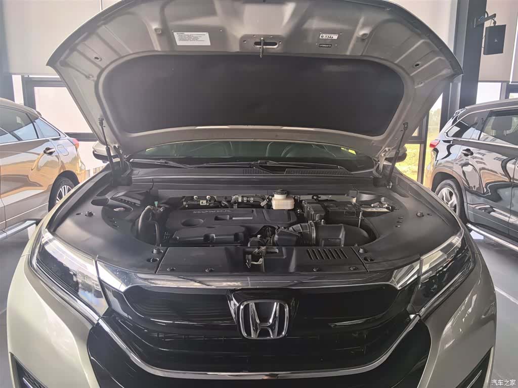 Honda UR-V, 2018 18