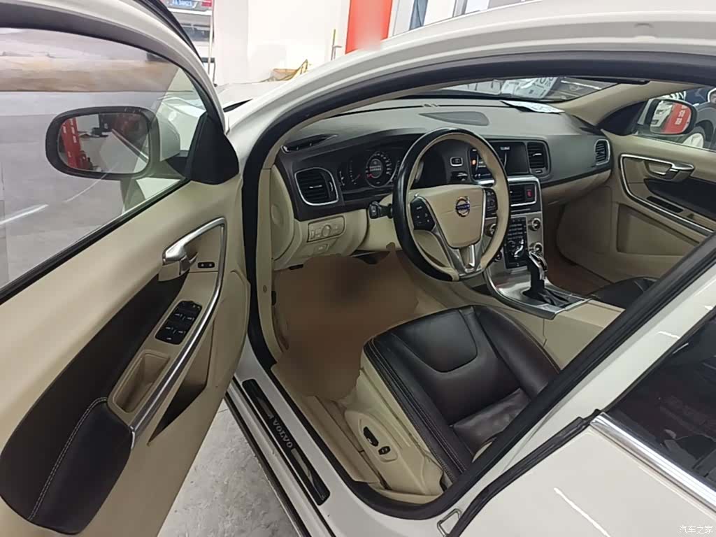 Volvo S60, 2014 16