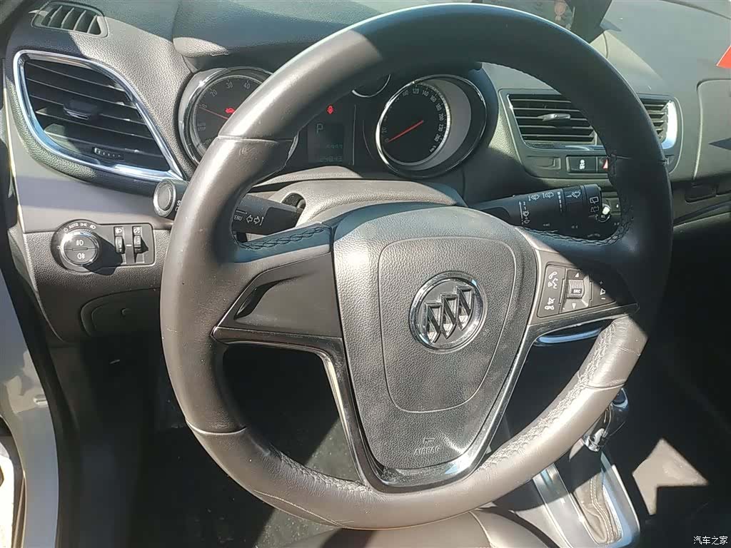 Buick Encore, 2015 11