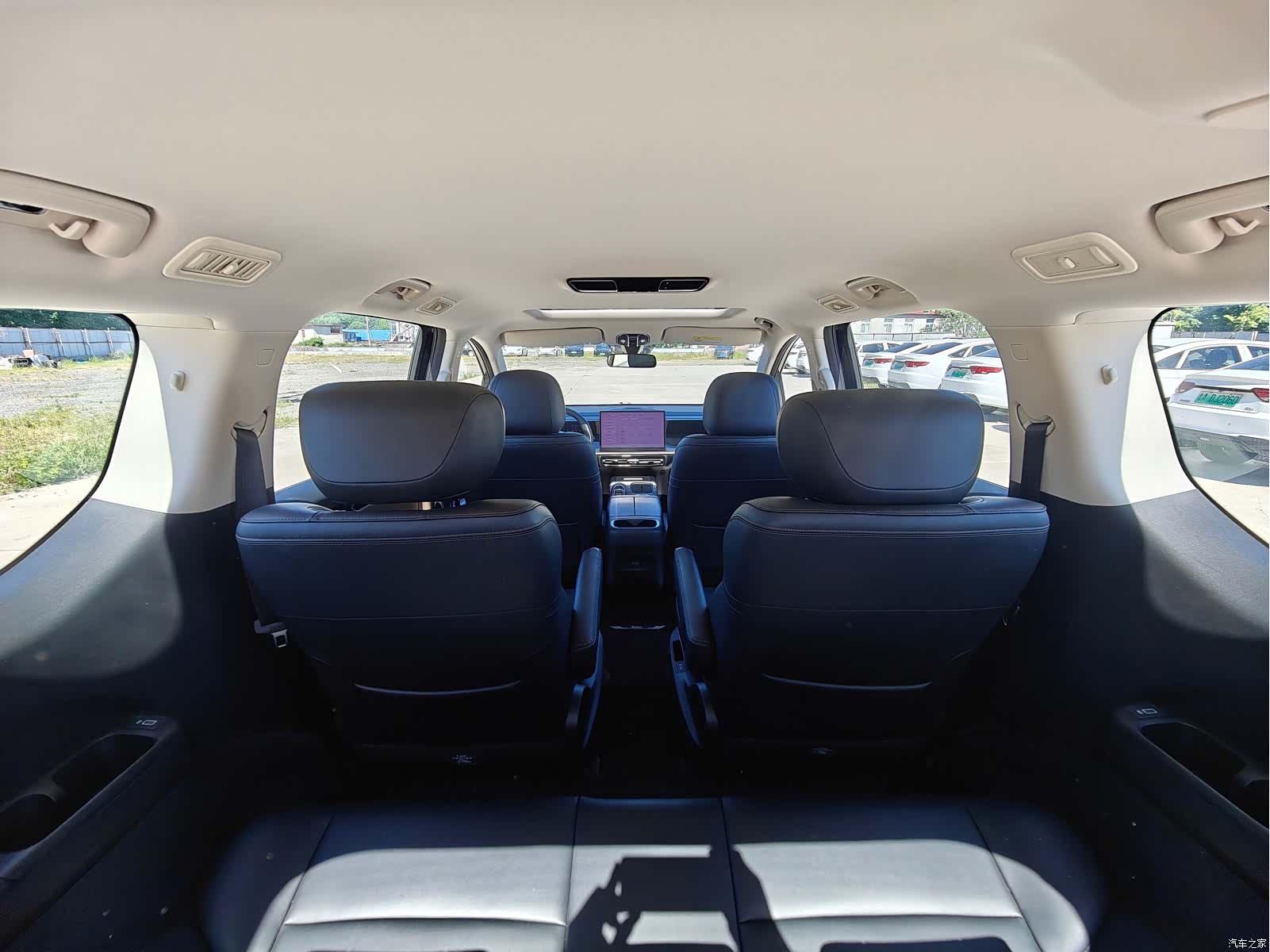 Trumpchi E8, 2024 19