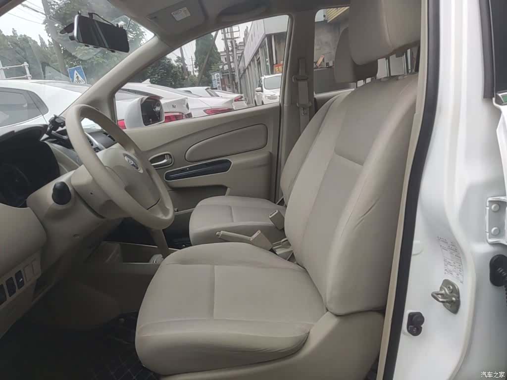 Nissan D50, 2015 15