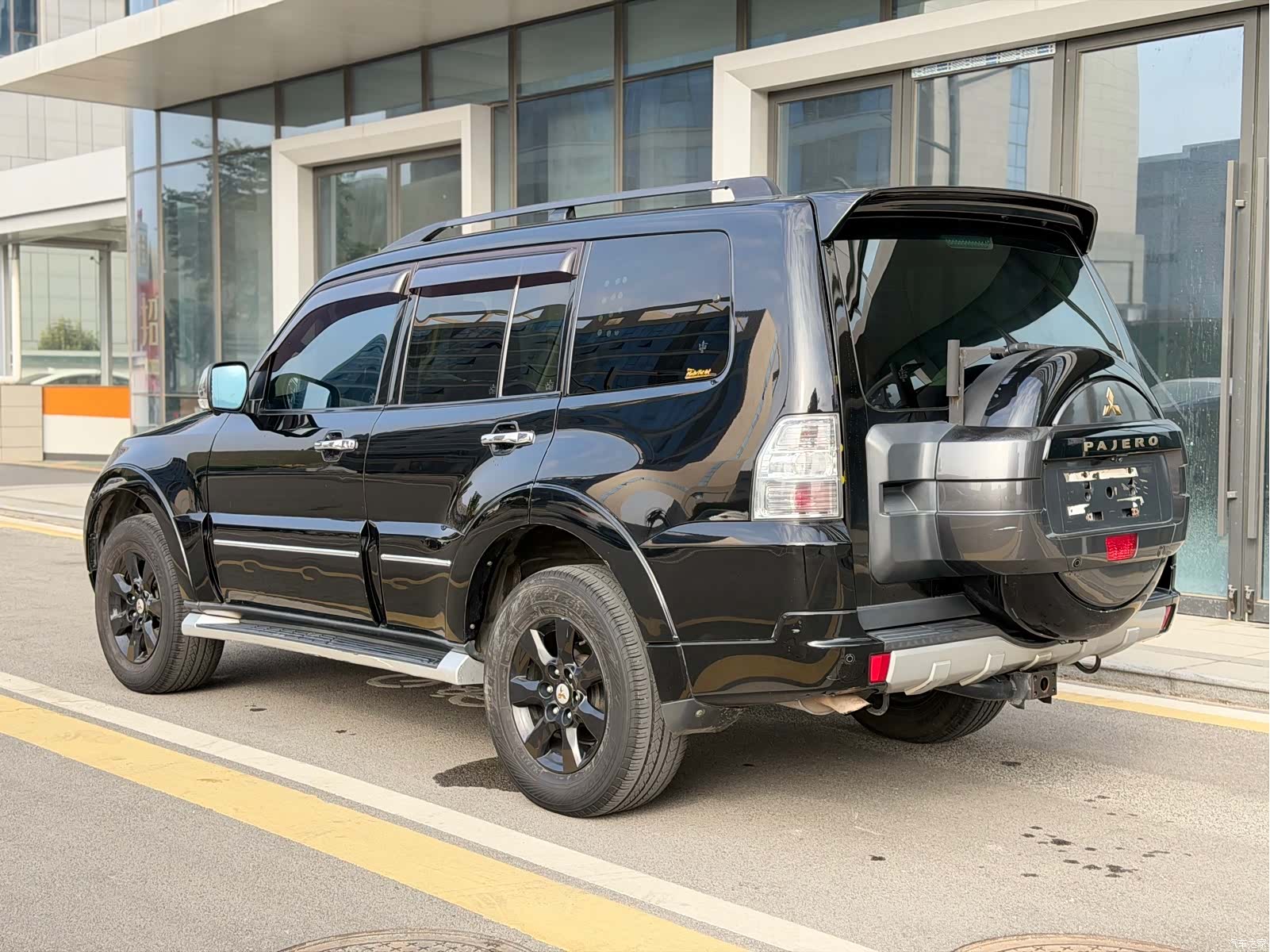 Mitsubishi Pajero, 2017 3