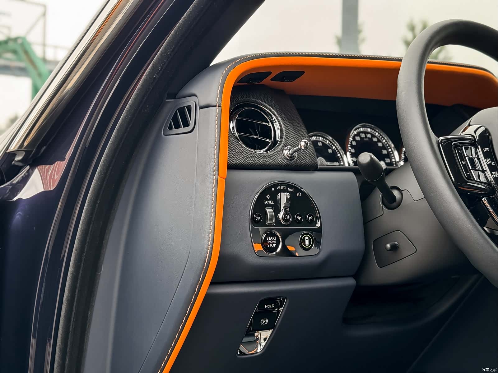 Rolls-Royce Cullinan, 2023 8