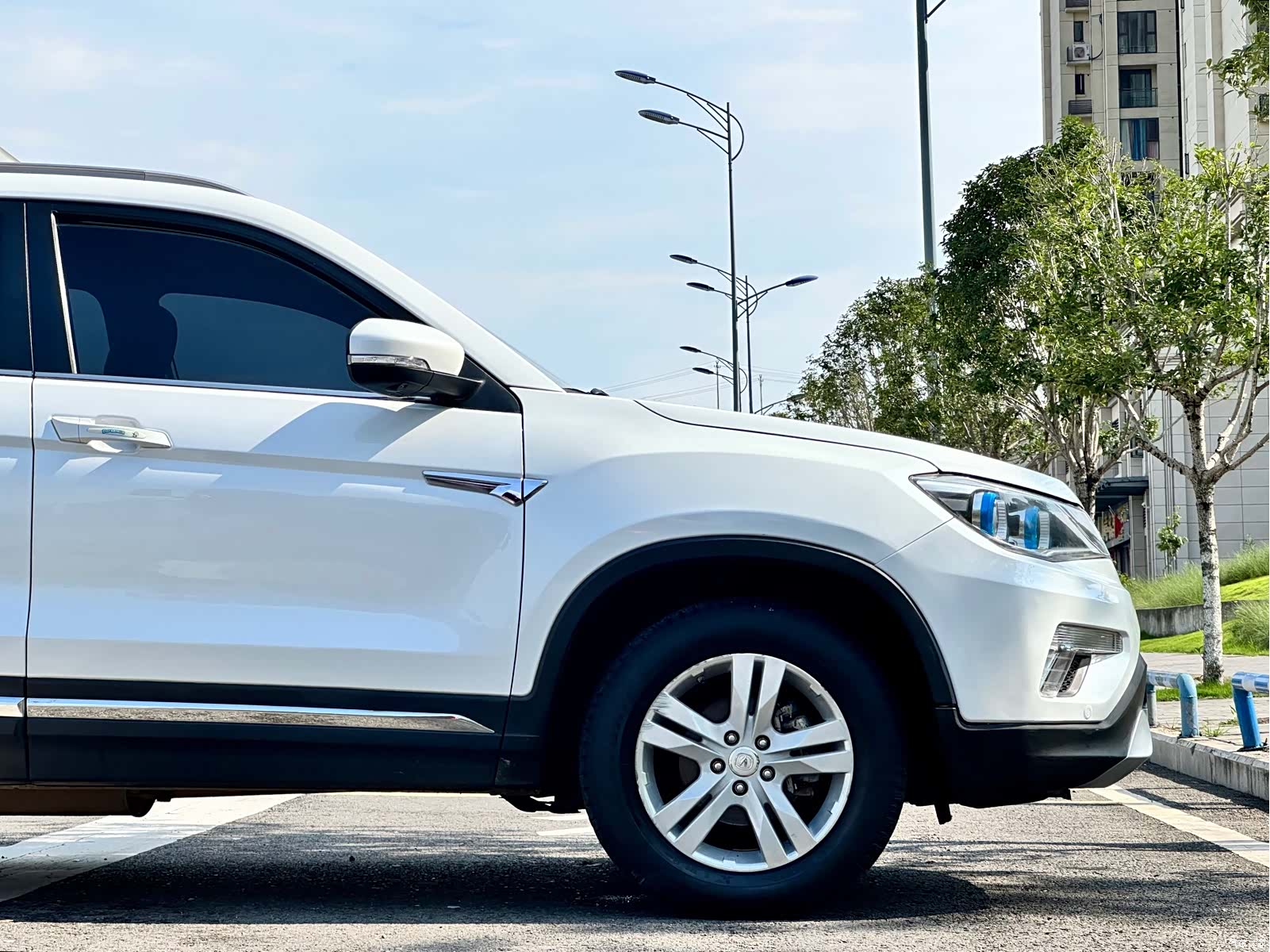 Changan CS75, 2015 13