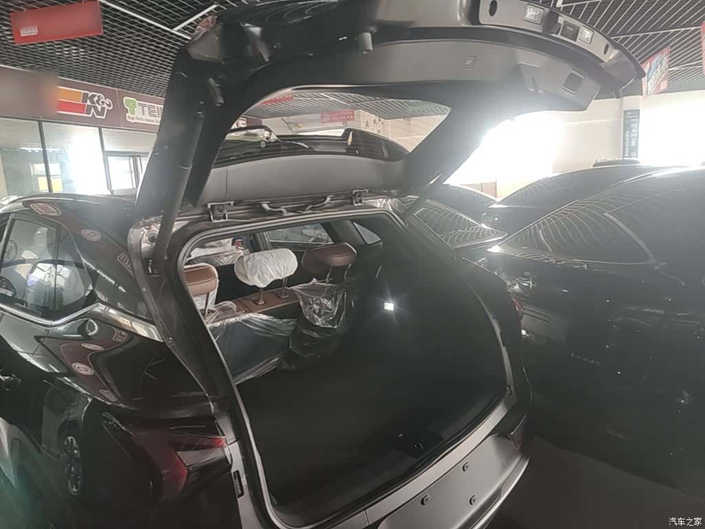 Wuling Starlight, 2025 19