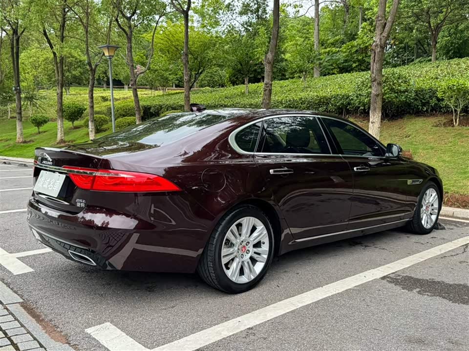Jaguar XFL Jaguar XFL