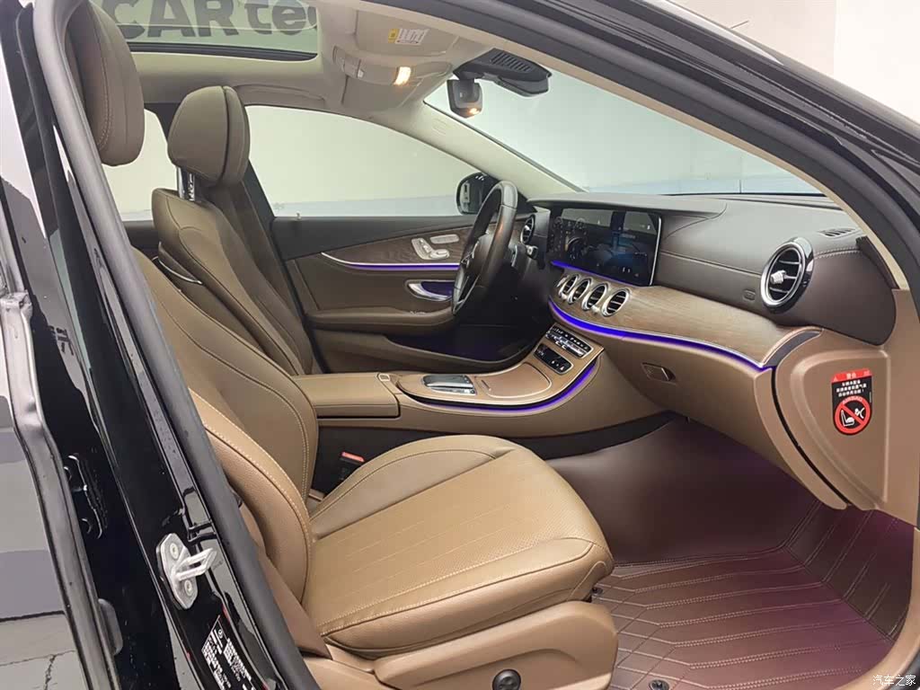 Mercedes-Benz E-Class, 2023 18