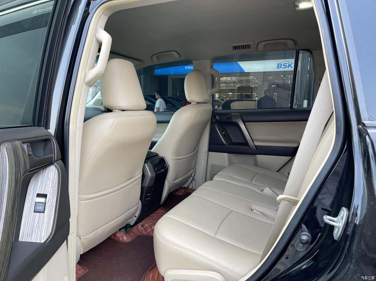 Toyota Prado, 2013 12