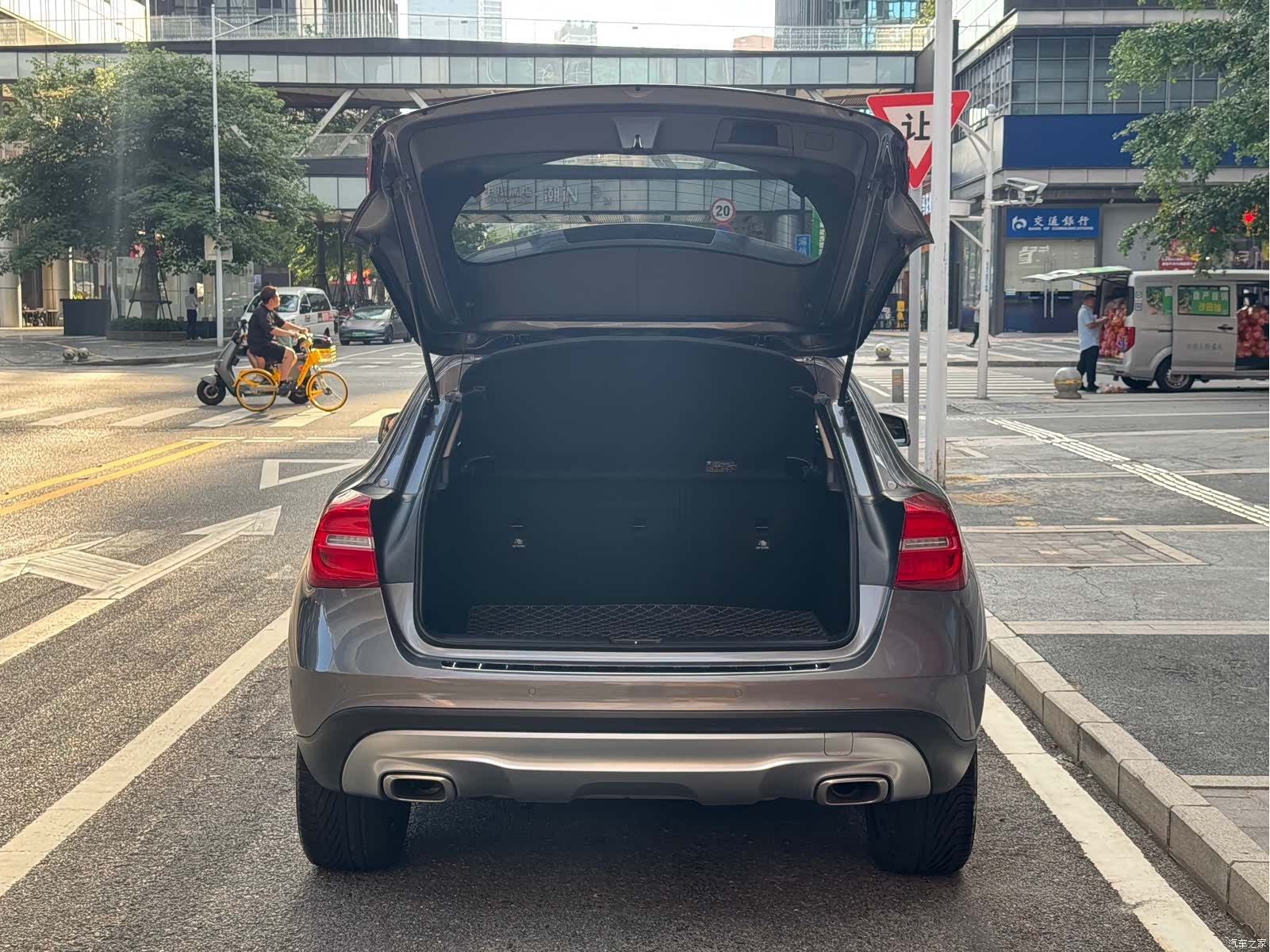 Mercedes-Benz GLA, 2016 7