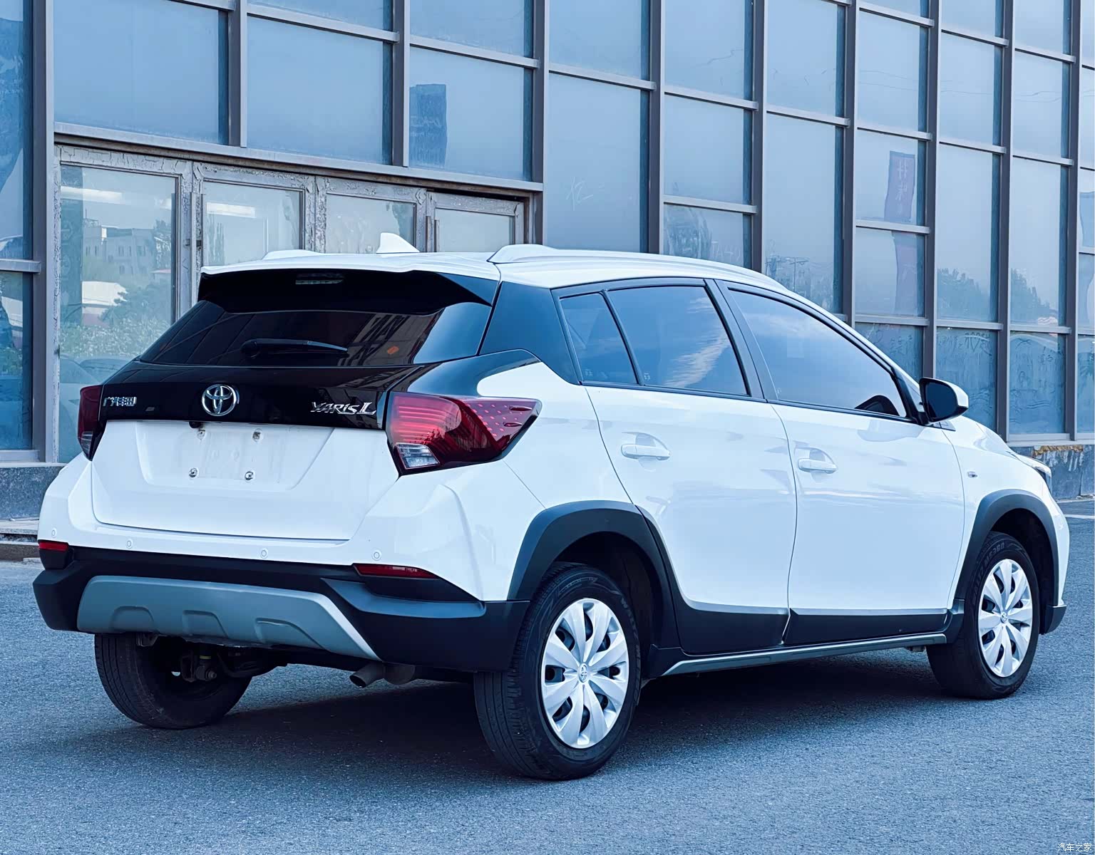 Toyota YARiS L, 2022 3