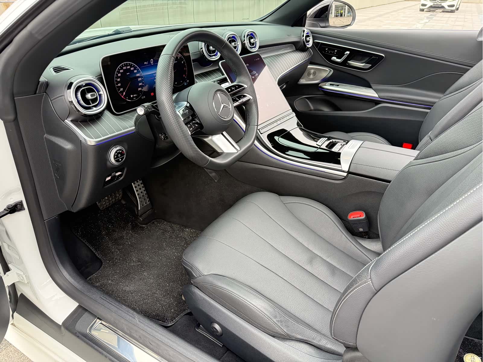 Mercedes-Benz CLE, 2025 13