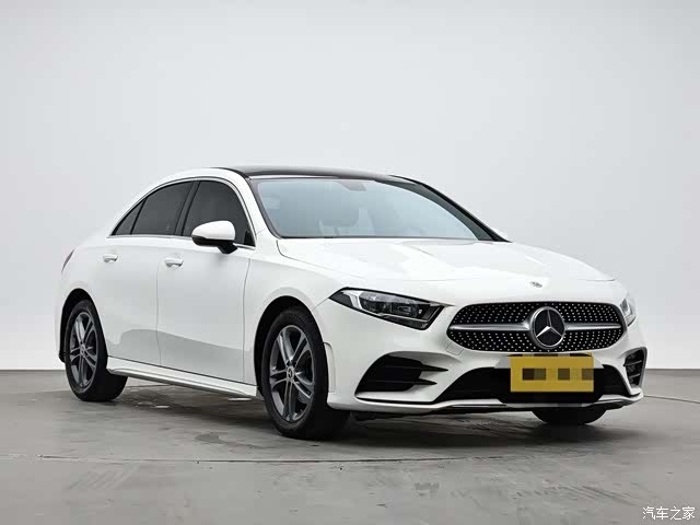 Mercedes-Benz A-Class, 2022 все фото