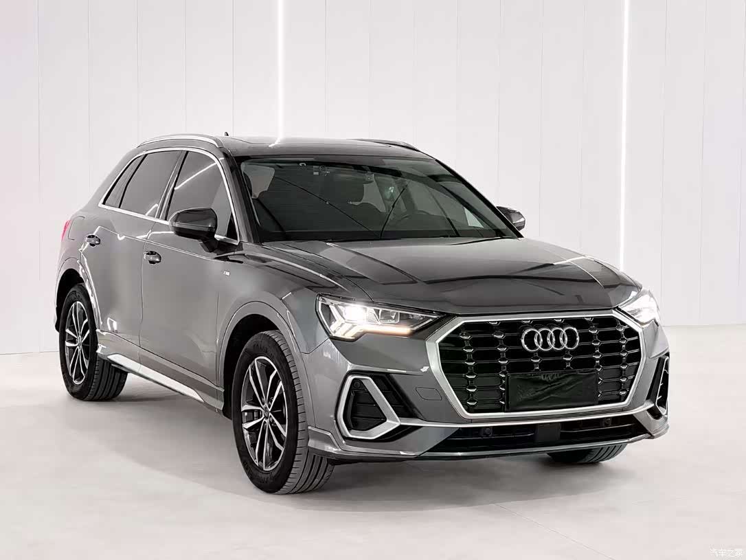 Audi Q3, 2022 3