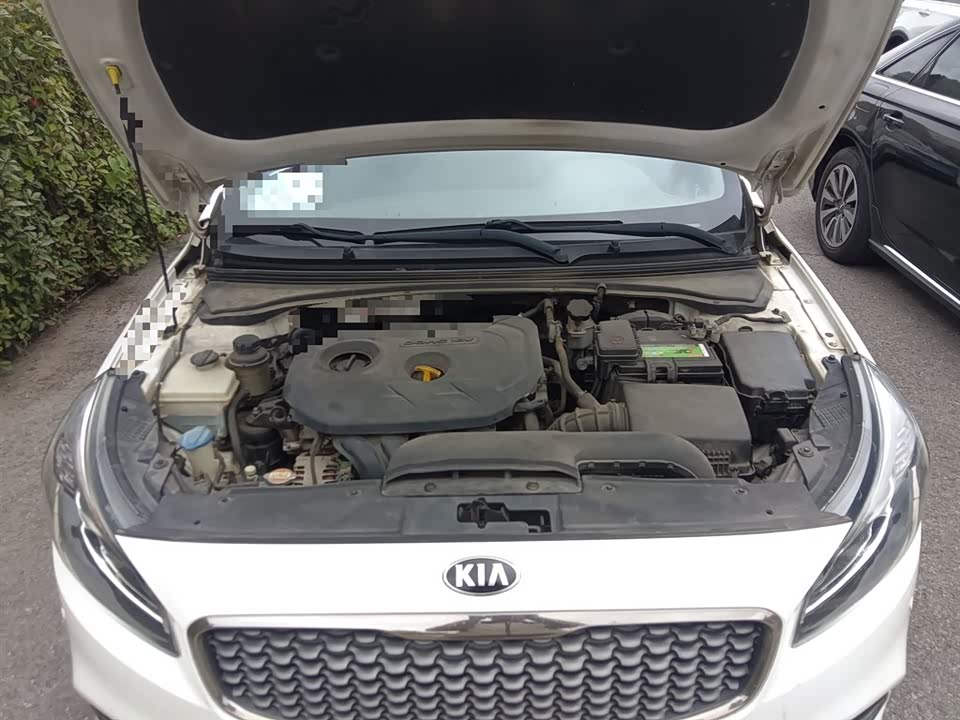 Kia K4