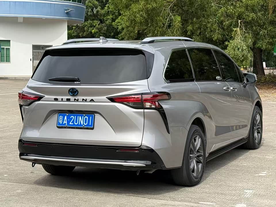 Toyota SIENNA